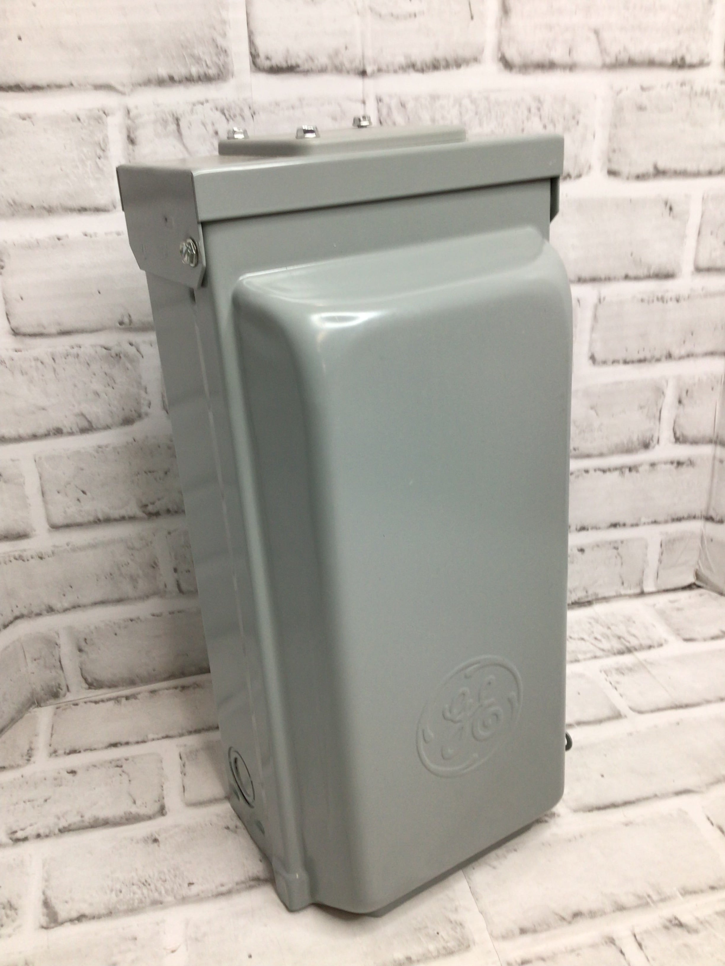 GE RV Panel w/ 50 Amp RV Receptacle and 20 Amp GFCI Receptacle GE1LU502SS *READ* (8161257980142)